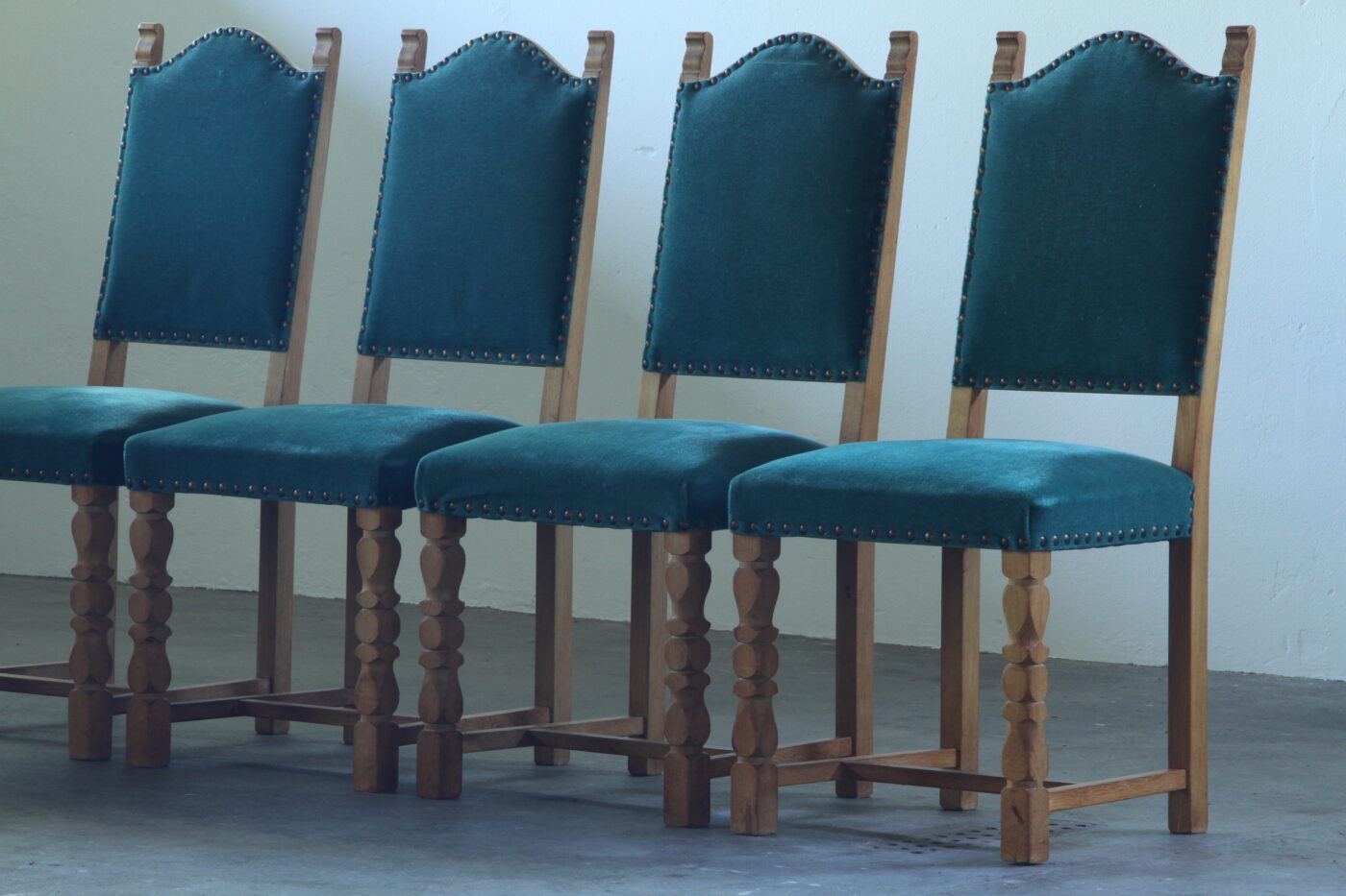 Vintage set of Four Brutalist Oak Dining Chairs