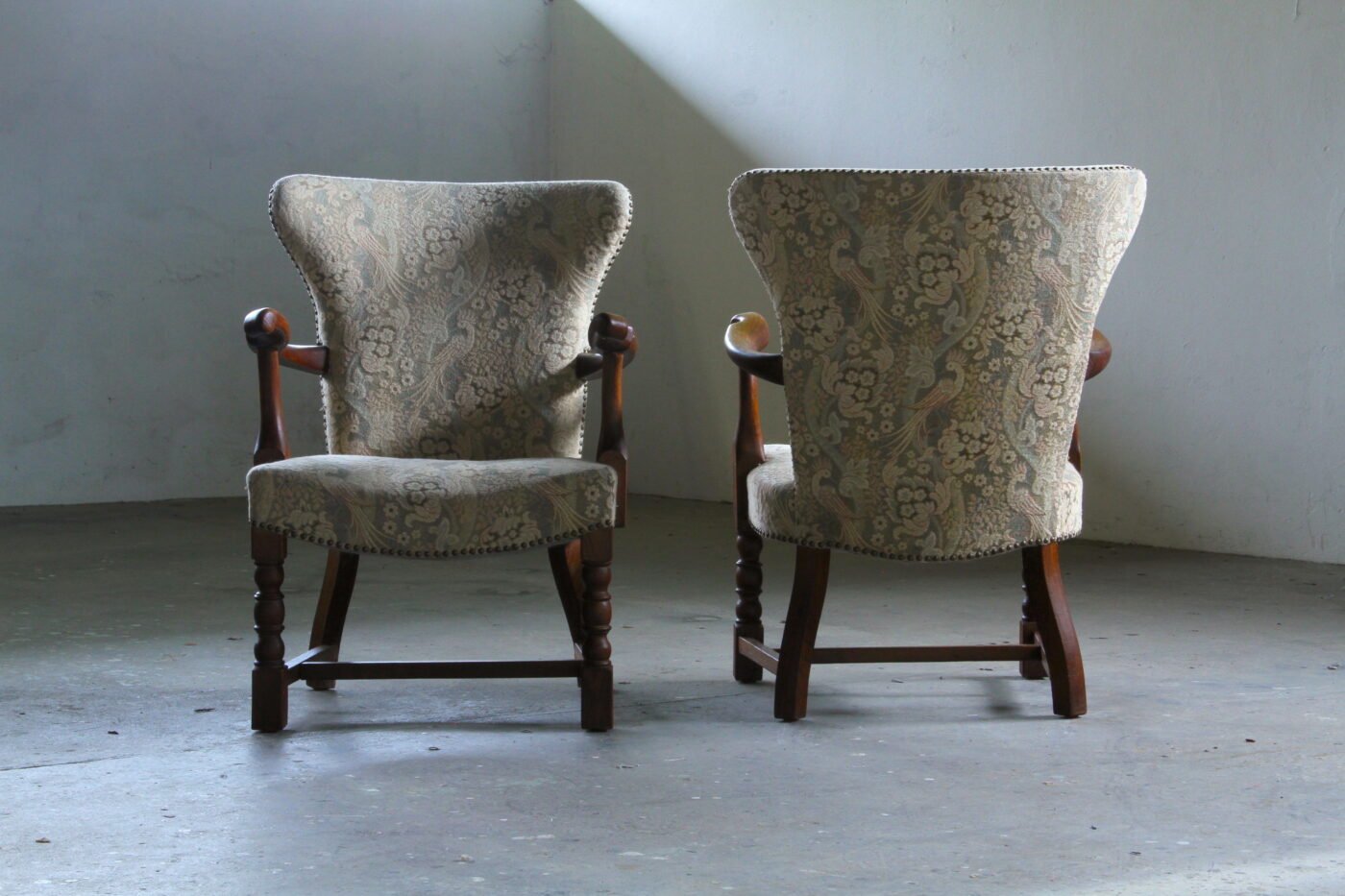 Vintage Danish Art Deco Pair of Armchairs in Solid Oak – 1940s